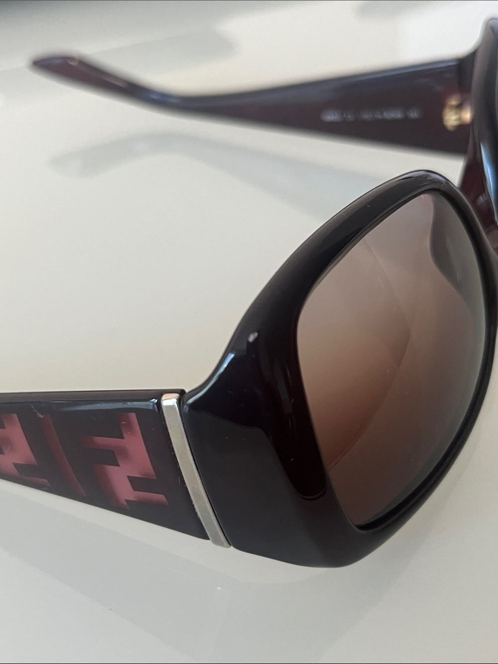 Fendi Fs5197 Sunglasses With Logo Brown Burgundy Square-rectangualr